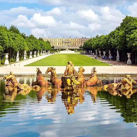 ✣ L'antre Versaillaise/f2 Chateau De ✣